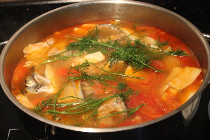 Bí quyết nấu nước lẩu cá đậm đà chuẩn vị tại nhà