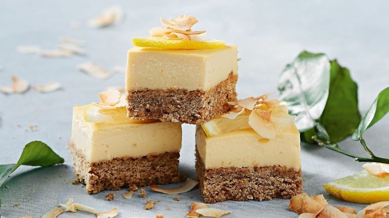 Ăn bánh kem trước bữa ăn để hạn chế calo