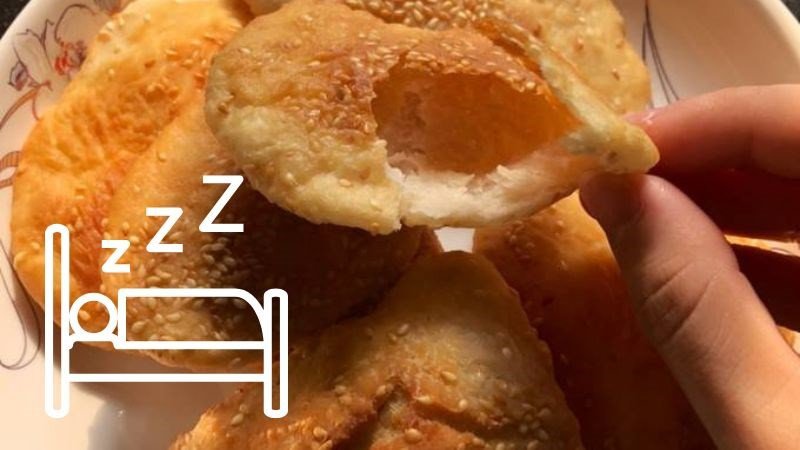 Ăn bánh tiêu vào buổi sáng hoặc xế chiều để cơ thể tiêu hóa tốt hơn