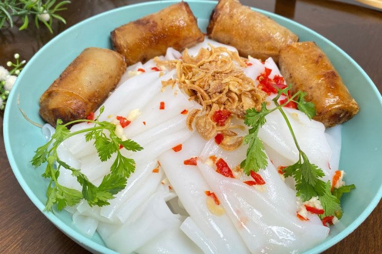 Ăn bánh ướt có thể gây béo nếu không kiểm soát lượng calo và các loại nhân kèm