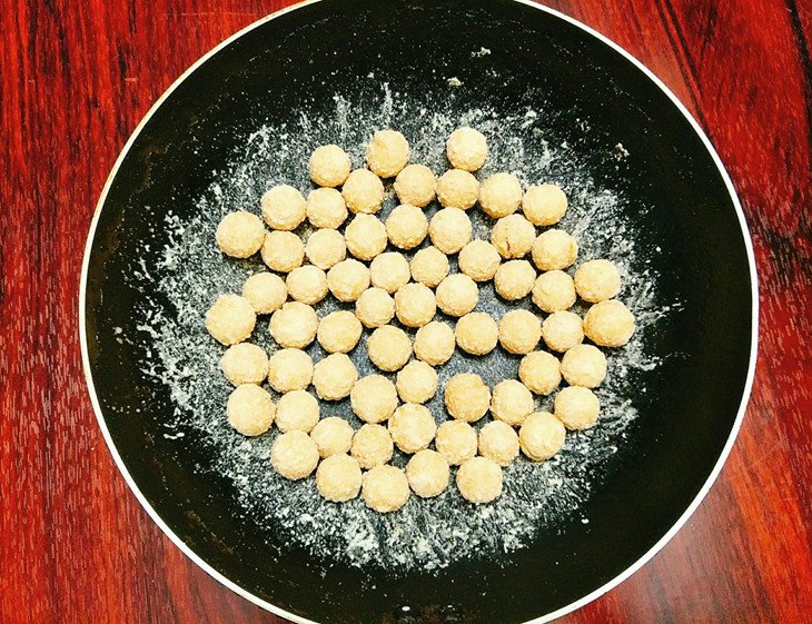 Áo đường và gừng lên bánh cà đã chiên giòn