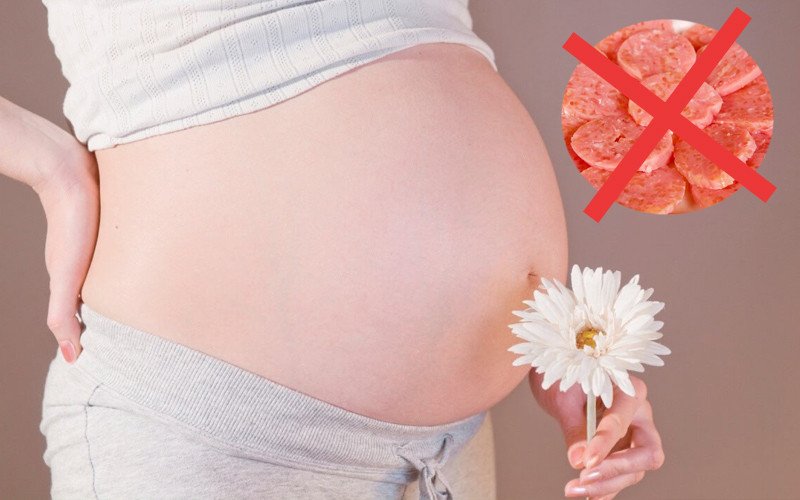 Bà mẹ mang thai không nên ăn nem bì Lai Vung