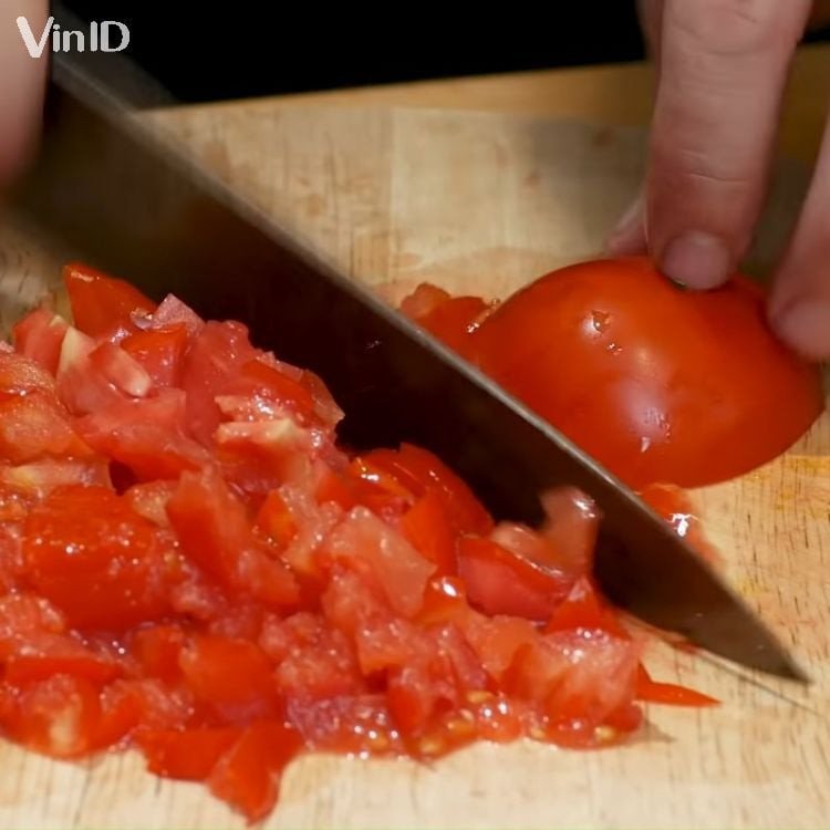 Băm nhuyễn cà chua