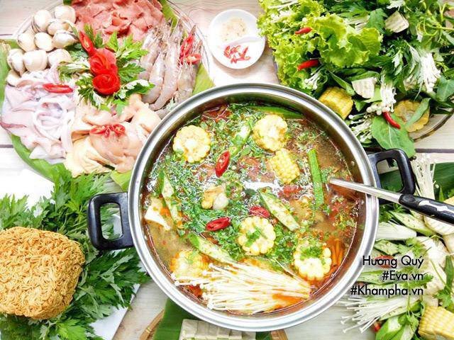 Bàn lẩu thập cẩm đầy đủ nguyên liệu
