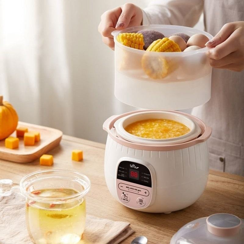 Bảng điều khiển tiếng Việt đơn giản khi sử dụng nồi nấu chậm Bear 0.8L SUBE001