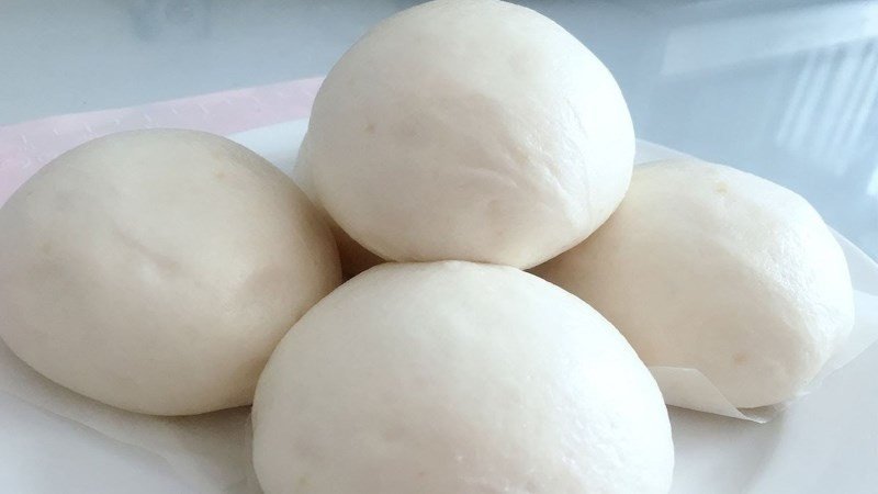 Bánh bao sữa dừa mềm xốp, hương vị thanh mát
