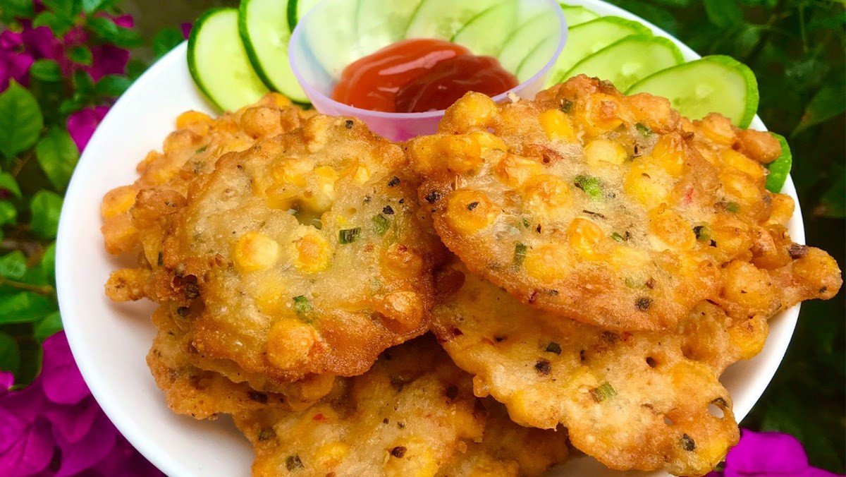 Bánh bắp chiên giòn đã hoàn thành