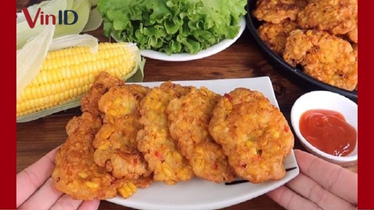 Bánh bắp tươi chiên giòn rụm