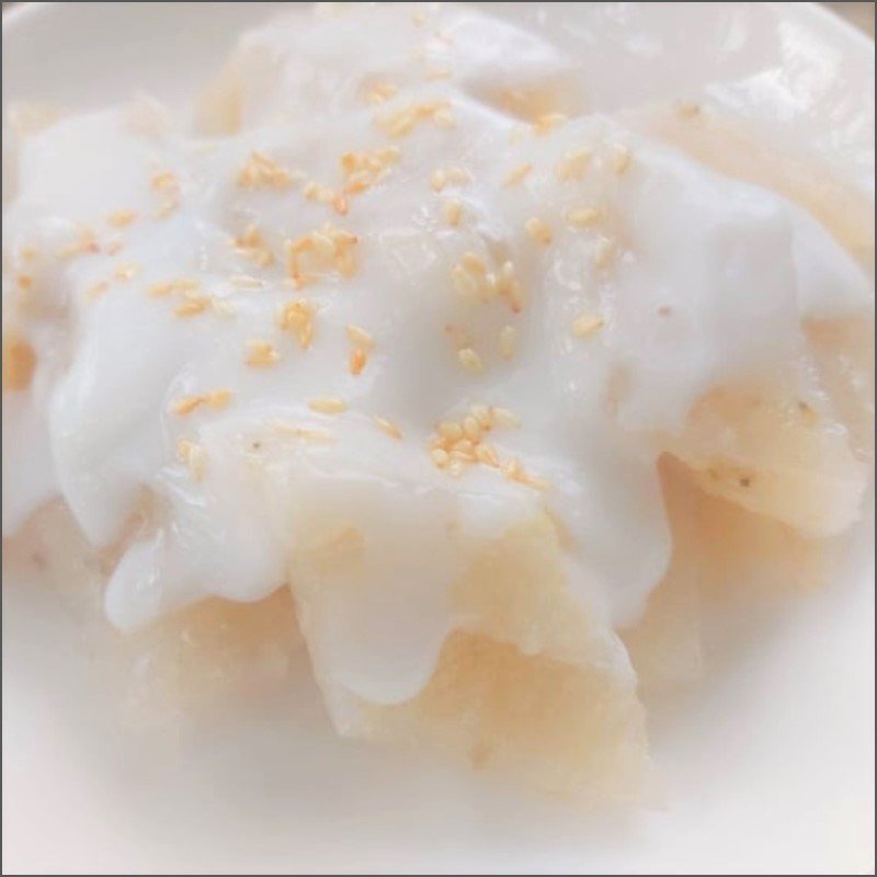 Bánh chuối hấp bột gạo nước cốt dừa đóng lon sau khi hoàn thành