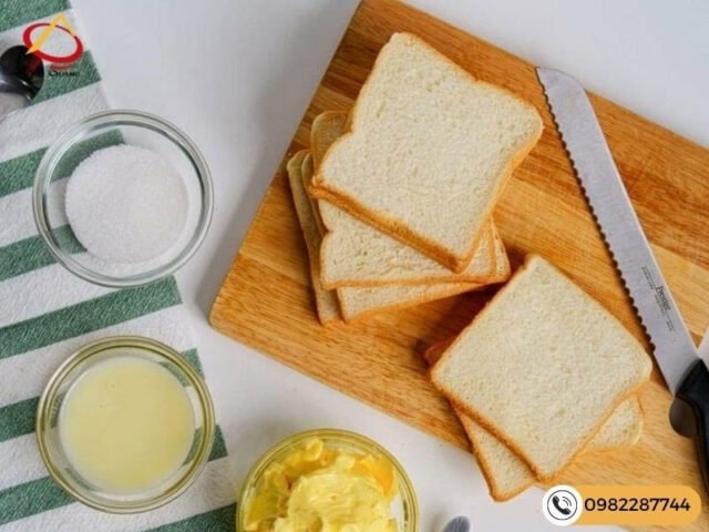 Bánh mì sandwich, bơ và đường để làm bánh mì nướng bơ đường