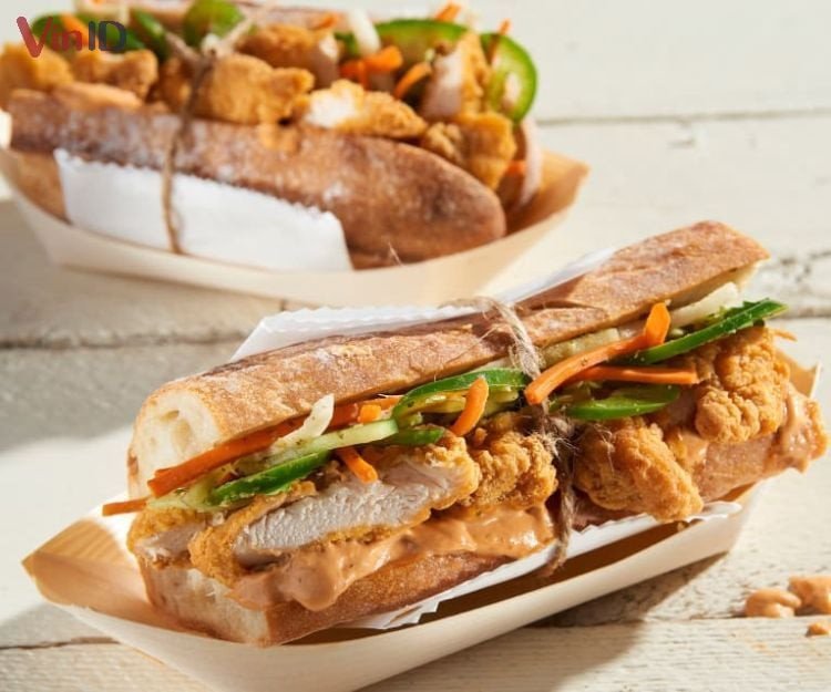 Bánh mì trứng thịt thơm ngon