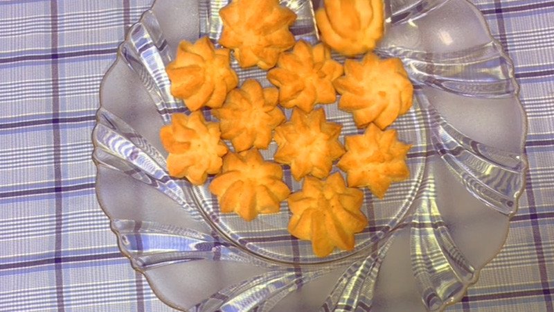 Bánh quy bơ sau khi hoàn thành, đợi nguội để thưởng thức