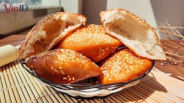 Bánh tiêu truyền thống vàng ươm, vỏ giòn rụm