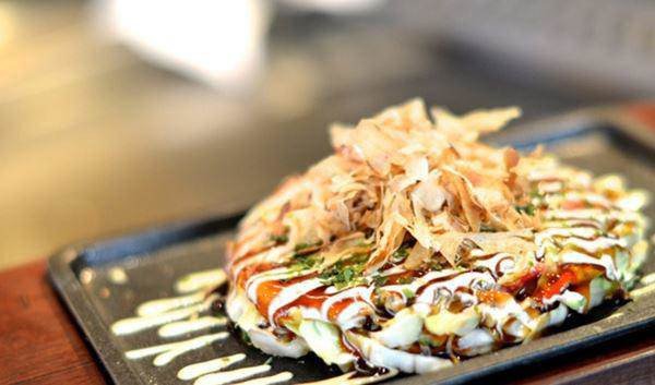 Bánh xèo Nhật Bản Okonomiyaki