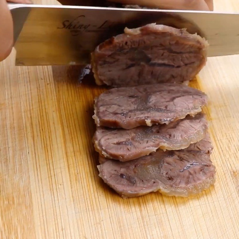 bắp bò hầm nước dừa hoàn thành