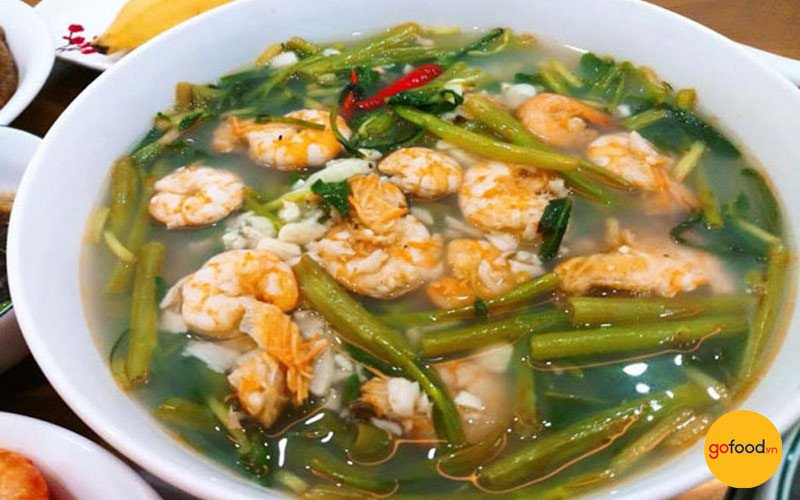 Bát canh chua rau muống me tôm tươi hấp dẫn
