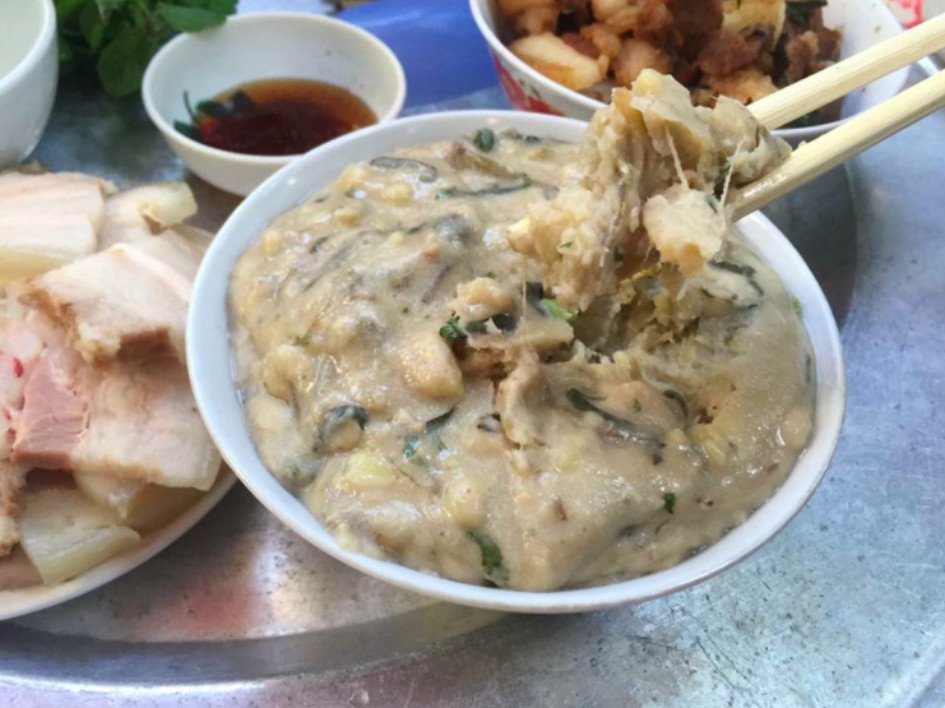 Bát chuối đánh nhuyễn ngon mắt