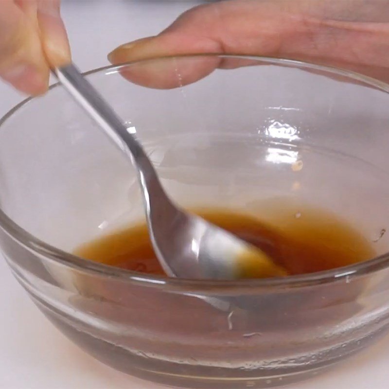 Bát sốt xào đặc biệt góp phần giúp hàu không bị tanh