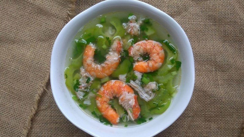 Bí quyết nấu canh mướp đắng tôm tươi ngọt nước