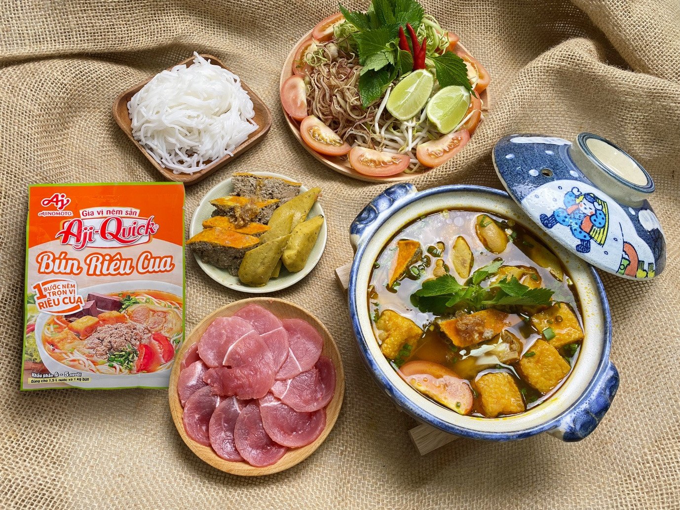 Bộ sản phẩm gia vị bún phở Aji-Quick tiện lợi cho bữa ăn gia đình