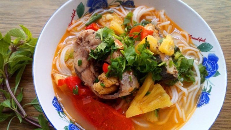 bún cá thu chuẩn vị