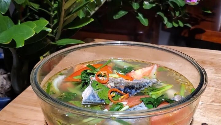 Cá biển tươi để nấu canh ngót