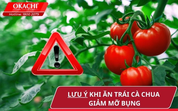 Cà chua bi tươi sạch trên bàn, nhắc nhở về những lưu ý quan trọng khi ăn loại quả này để tận dụng tối đa lợi ích và kiểm soát lượng calo.