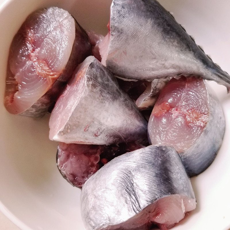 cá ngừ đã sơ chế sạch sẽ