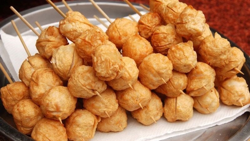 Cá viên chiên được chiên qua dầu nhiều lần là thực phẩm dễ gây tăng cân không kiểm soát