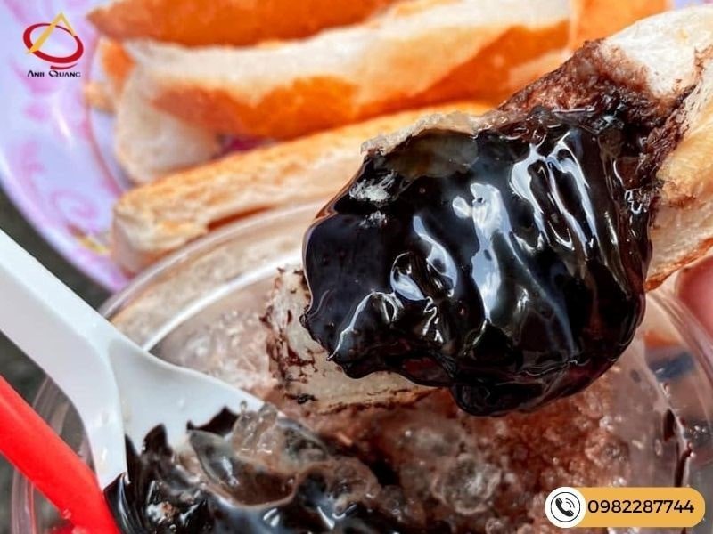 Các cách thưởng thức bánh mì bơ sữa đặc