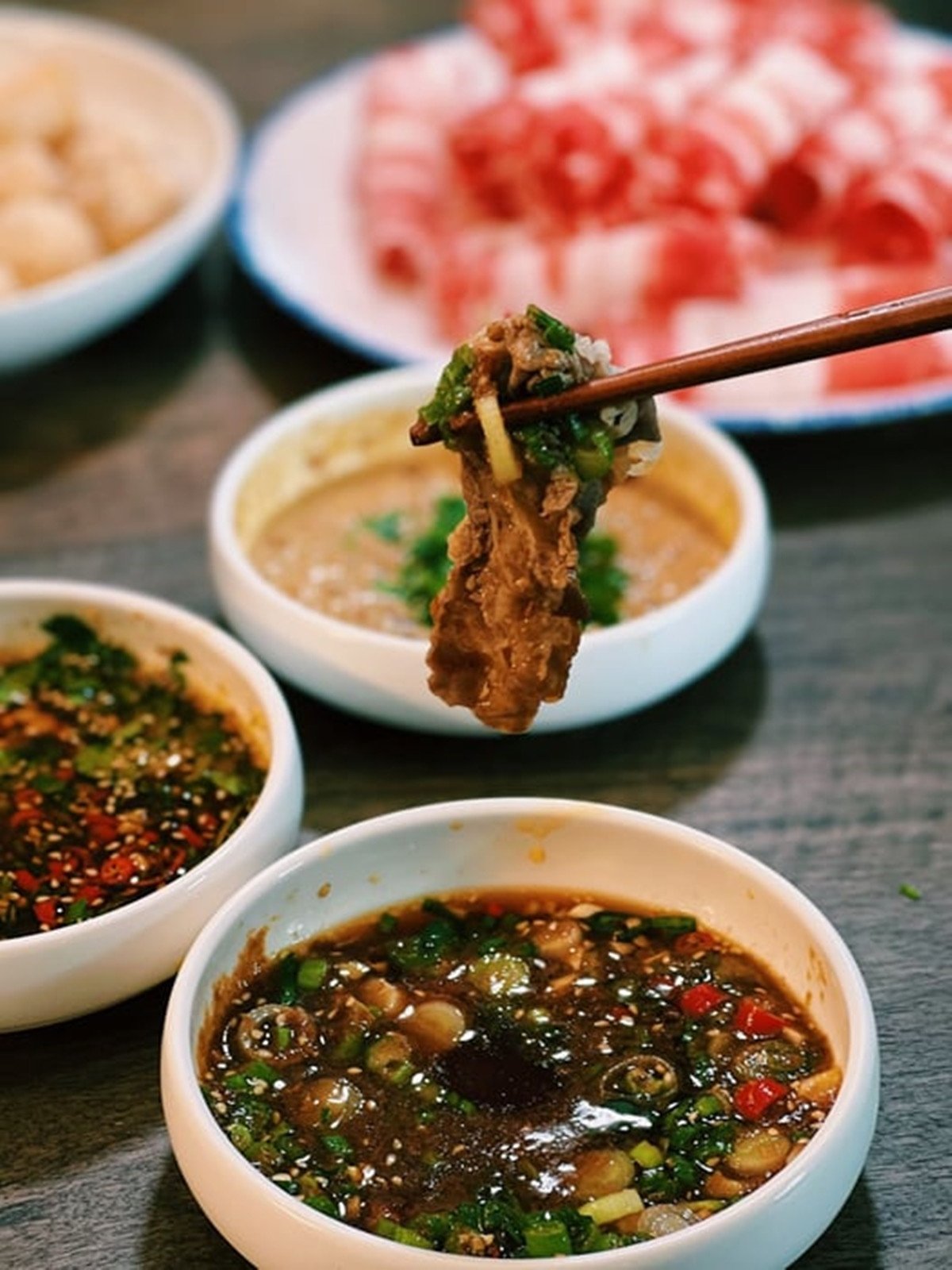 Các loại gia vị đặc trưng tạo nên nước lẩu đuôi bò thập cẩm