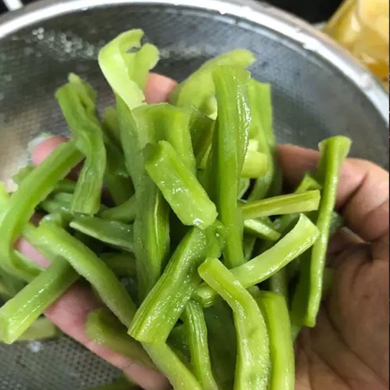 Các nguyên liệu rau củ chuẩn bị cách xào rau tiến vua