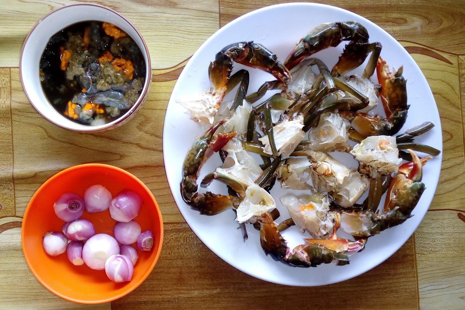 Cách chọn cua đồng tươi ngon, chắc thịt để chế biến món bún riêu cua chuẩn vị.