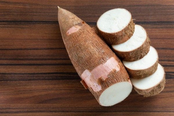 cách chọn khoai mì ngon tươi để làm bánh khoai mì