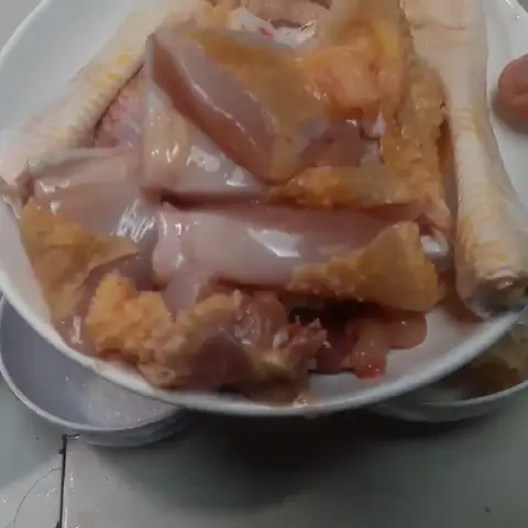 Cách Nấu Gà Với Cá Mòi Ngon Đậm Đà Chuẩn Vị Việt