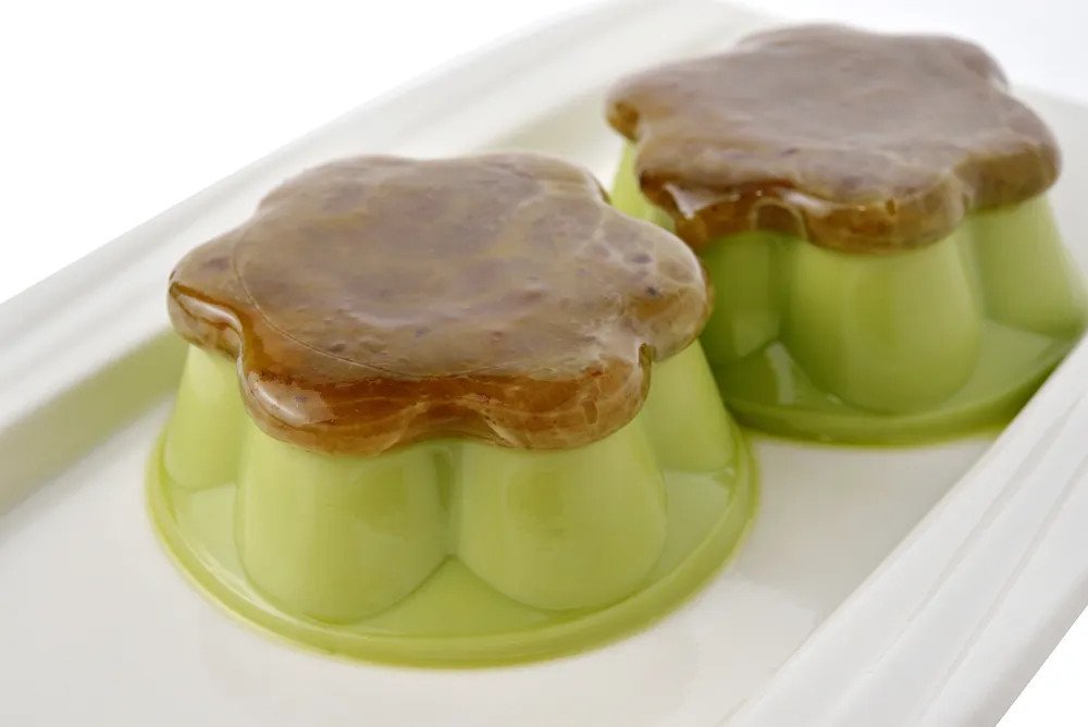 Cách làm bánh flan trà xanh cho bé