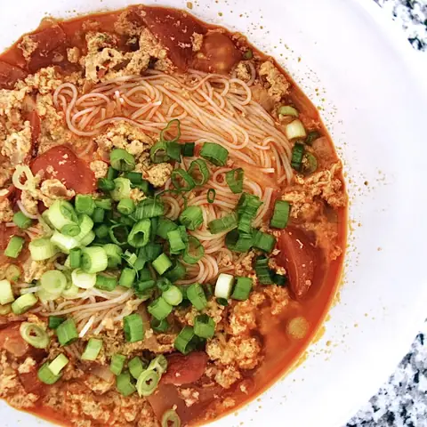 Cách Làm Cua Nấu Bún Riêu Ngon Chuẩn Vị Gia Đình