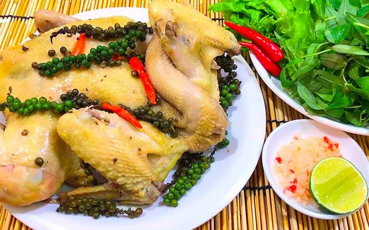 Cách Làm Gà Nấu Tiêu Xanh: 4 Công Thức Hấp Dẫn Dễ Làm Tại Nhà Cách Làm Gà Nấu Tiêu Xanh: 4 Công Thức Hấp Dẫn Dễ Làm Tại Nhà