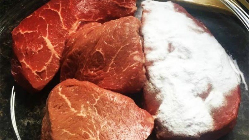 Cách làm mềm thịt bò bằng baking soda
