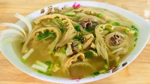 cách làm món gà nấu măng khô cách làm món gà nấu măng khô