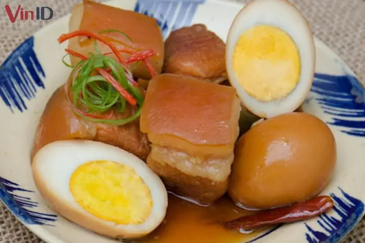 1. Hướng dẫn làm thịt kho trứng ngon “nuốt lưỡi”