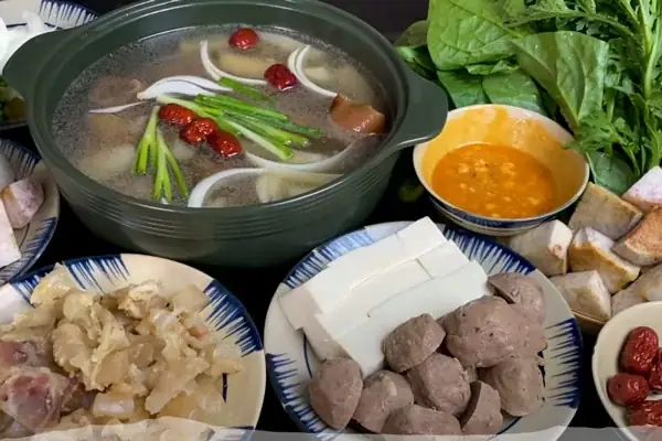 Hướng dẫn cách làm nước nấu lẩu chuẩn vị tại nhà chi tiết nhất