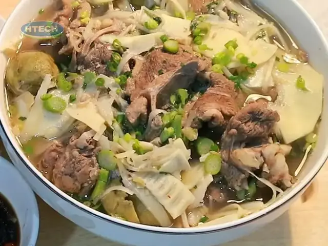 5. Hoàn thành và thưởng thức món vịt om măng sấu siêu cuốn 5. Hoàn thành và thưởng thức món vịt om măng sấu siêu cuốn