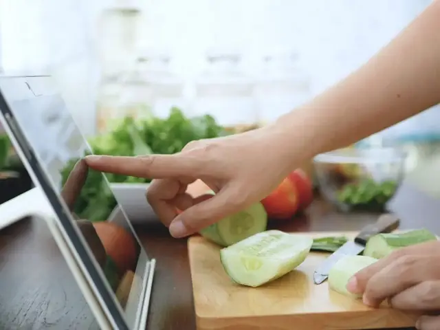 Hướng Dẫn Chi Tiết Các Cách Nấu Ăn Cơ Bản Cho Người Mới Bắt Đầu Hướng Dẫn Chi Tiết Các Cách Nấu Ăn Cơ Bản Cho Người Mới Bắt Đầu