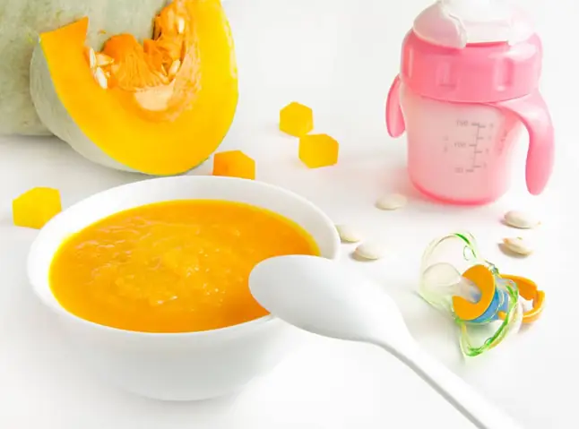 Cách Nấu Ăn Dặm Cho Bé 7 Tháng: Thực Đơn & Lưu Ý Quan Trọng