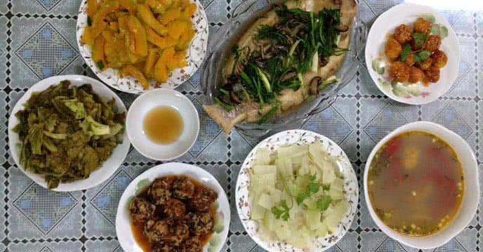 Cách nấu ăn hàng ngày với trứng cút sốt chua ngọt, cá diêu hồng hấp