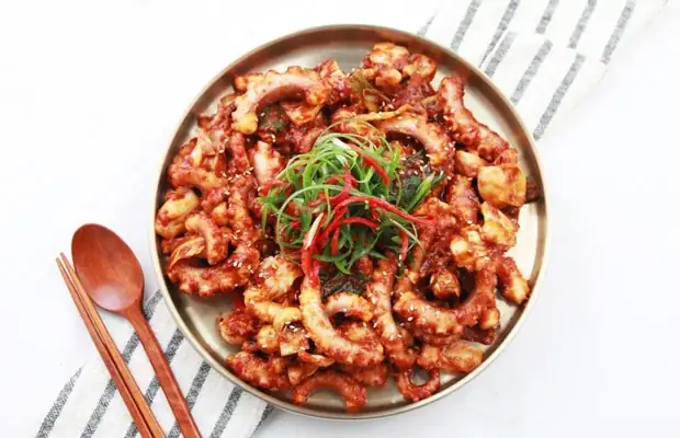 Cách Nấu Bạch Tuộc Xào Cay Giòn Sần Sật, Đậm Đà Hương Vị