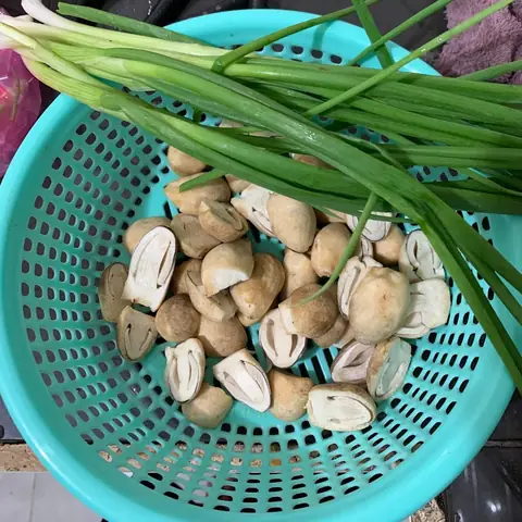 Hướng dẫn chi tiết cách nấu bánh canh bột lọc cá lóc chuẩn vị