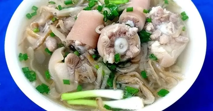 Cách Nấu Bánh Canh Đuôi Heo Thơm Ngon Chuẩn Vị Tại Nhà