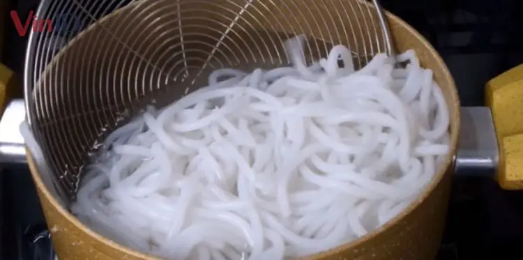 cách nấu bánh canh gà cách nấu bánh canh gà